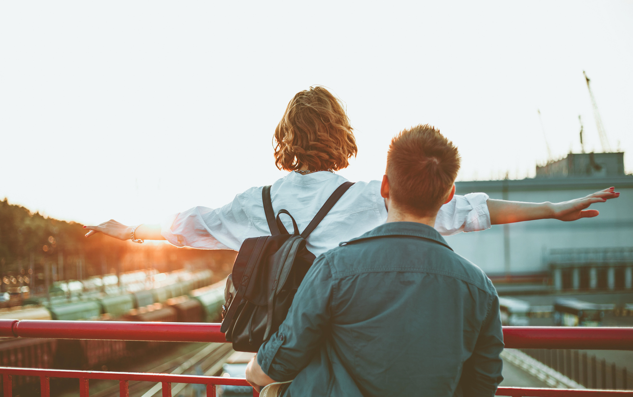 社会人彼女と大学生の年下彼氏の悩みあるある 早い結婚か彼氏あなたが選ぶのは 出会いをサポートするマッチングアプリ 恋活メディア 恋愛会議