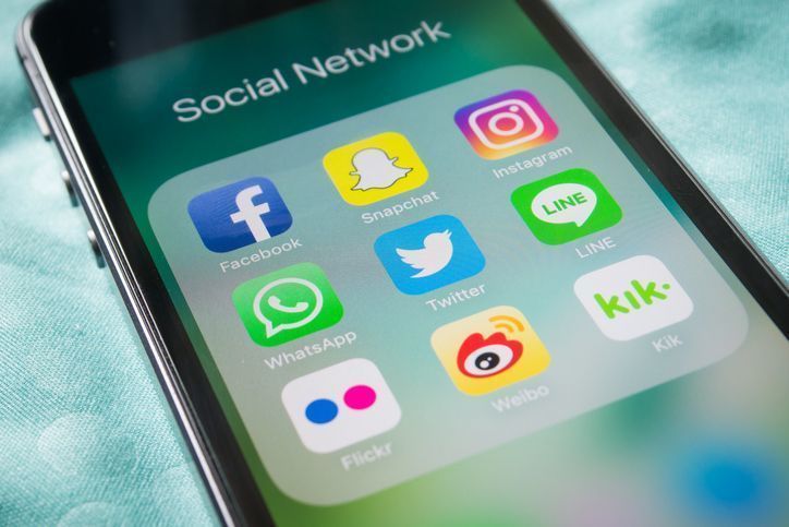 イヴイヴ LINE(ライン)交換するとさらに仲良くなって出会いやすい!
イヴイヴ LINE(ライン)交換するとさらに仲良くなって出会いやすい!