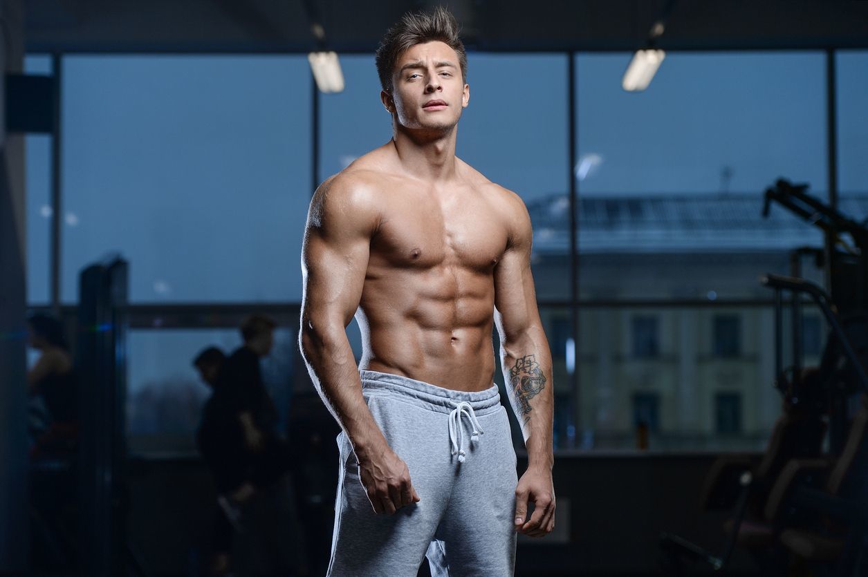 マッチングアプリ 1. 筋肉をアピールしている マッチングアプリ 1. 筋肉をアピールしている
