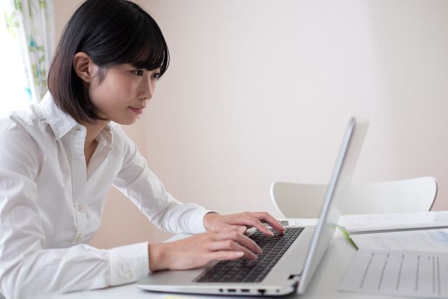 婚活恋活アプリ facebookを使用する場合の登録方法