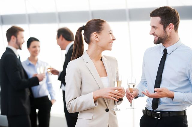 婚活パーティー 会話に注意