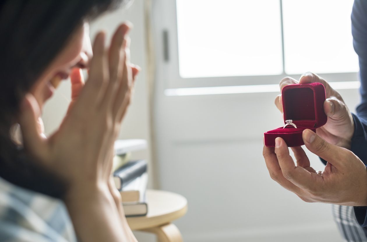 婚活恋活アプリ 指輪はサプライズで渡したほうが良い?
婚活恋活アプリ 指輪はサプライズで渡したほうが良い?