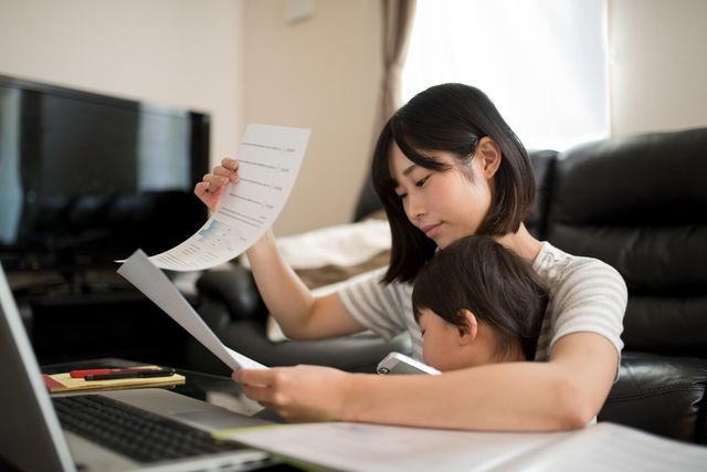 アラサー女性 3. 産休育休の取得率が低い アラサー女性 3. 産休育休の取得率が低い