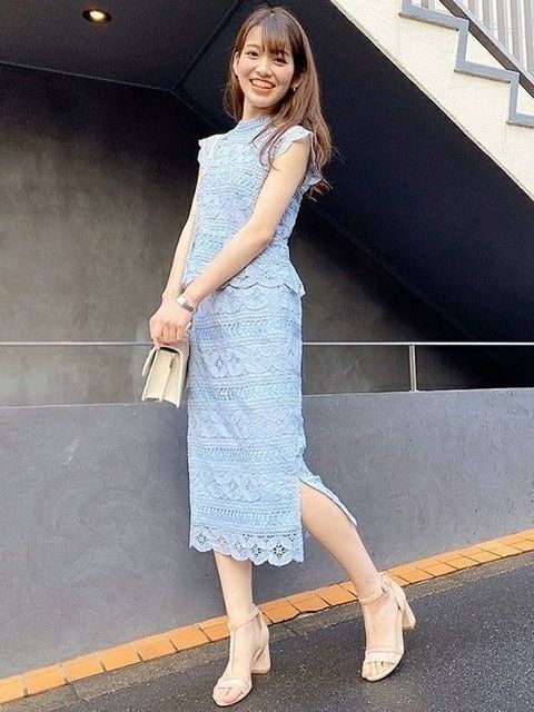 お見合い 暑い夏は清涼感のあるカラー×ヒールサンダル お見合い 暑い夏は清涼感のあるカラー×ヒールサンダル